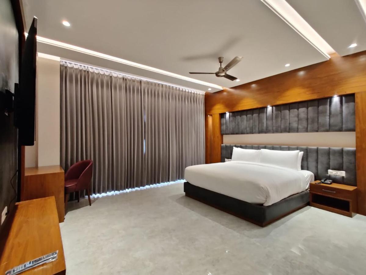 Hotel Parth Una  Eksteriør bilde